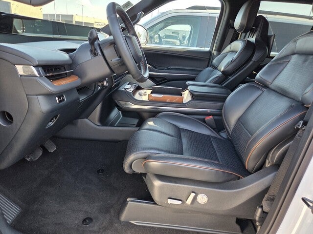2025 Lincoln Navigator Black Label