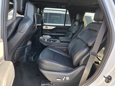 2025 Lincoln Navigator Black Label