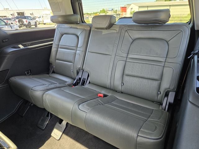 2022 Lincoln Navigator Black Label