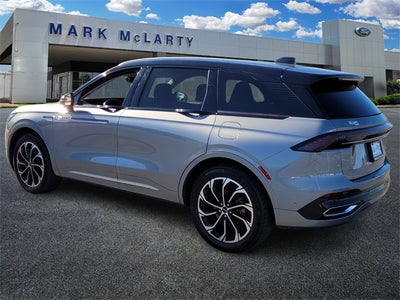 2024 Lincoln Nautilus Reserve