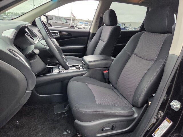 2019 Nissan Pathfinder SV
