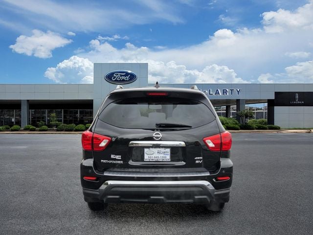 2019 Nissan Pathfinder SV
