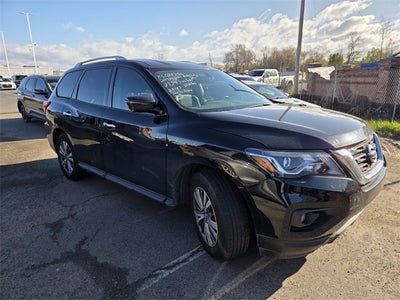 2019 Nissan Pathfinder SL