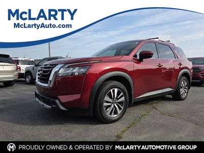 2024 Nissan Pathfinder SL