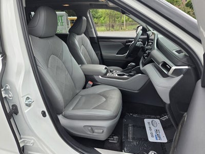 2023 Toyota Highlander Platinum