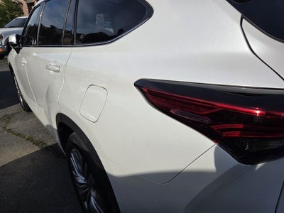 2023 Toyota Highlander Platinum