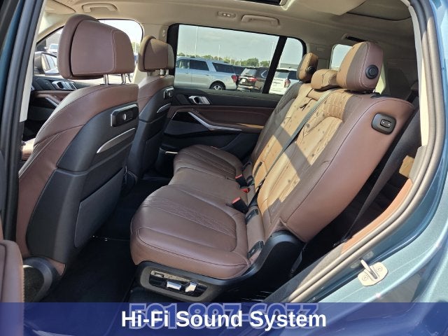 2025 BMW X7 xDrive40i