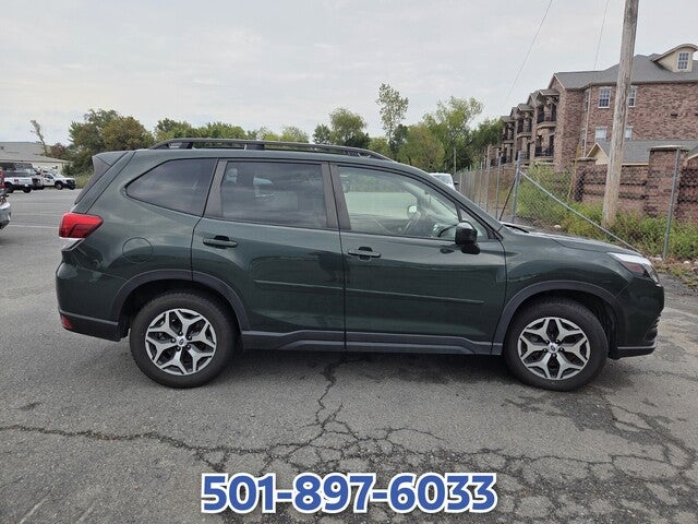 2022 Subaru Forester Premium