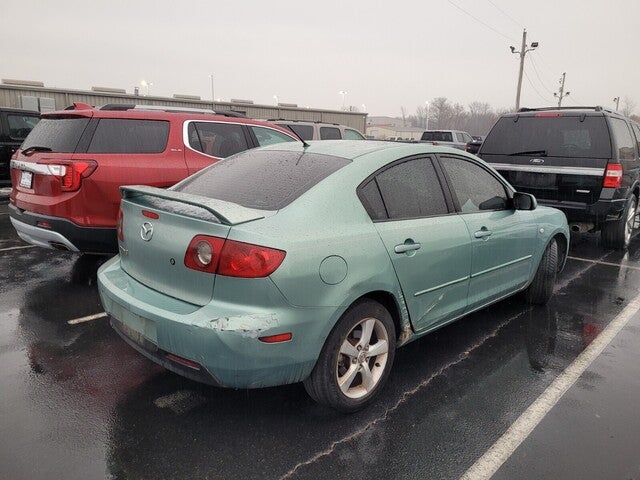 2004 Mazda Mazda3 i Base