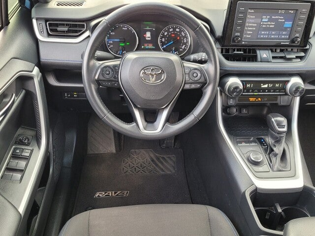 2022 Toyota RAV4 Hybrid SE