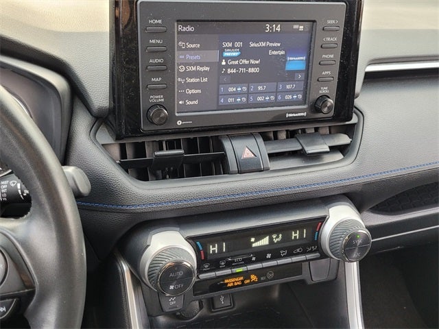 2022 Toyota RAV4 Hybrid SE