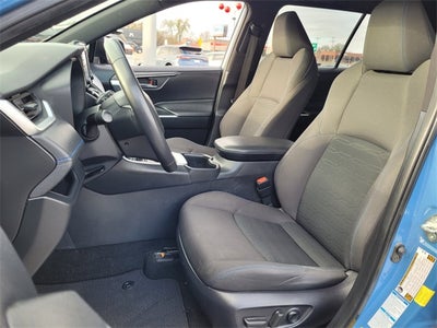 2022 Toyota RAV4 Hybrid SE