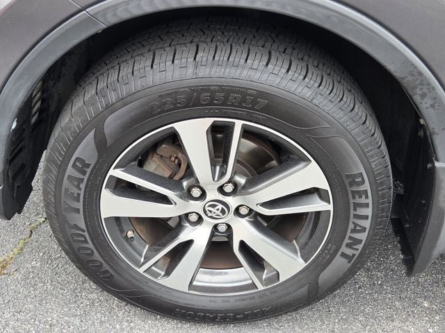 2018 Toyota RAV4 XLE