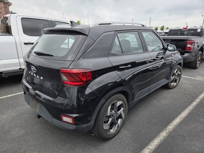 2022 Hyundai Venue SEL