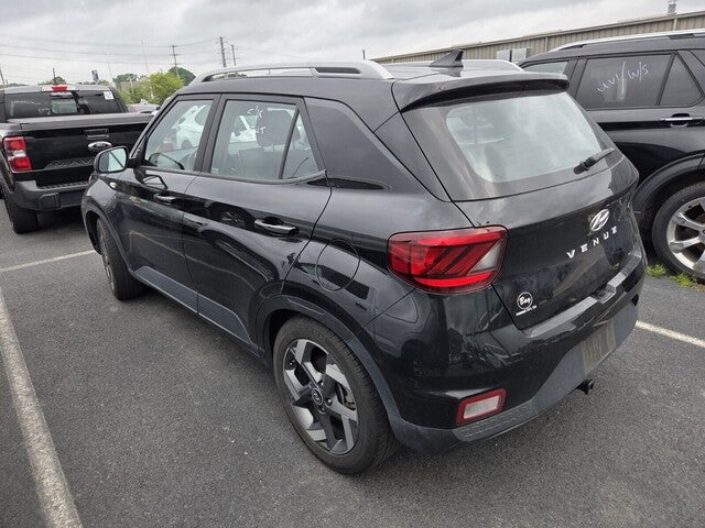 2022 Hyundai Venue SEL