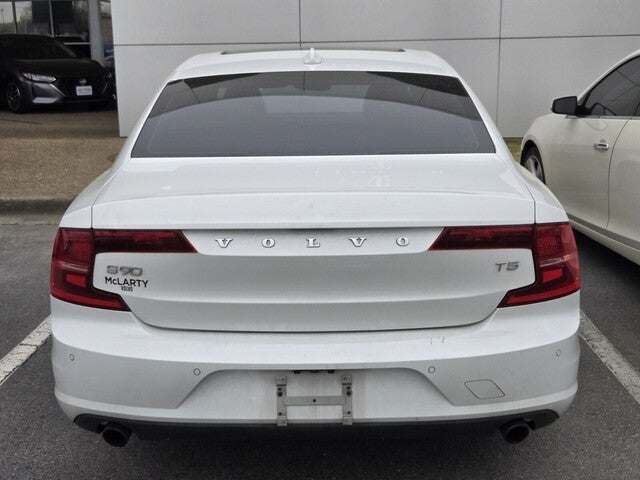 2018 Volvo S90 T5 Momentum