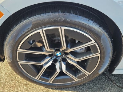 2025 BMW 7 Series 740i xDrive