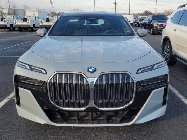 2025 BMW 7 Series 740i xDrive