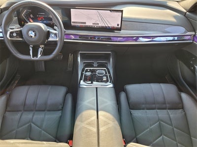 2025 BMW 7 Series 740i xDrive