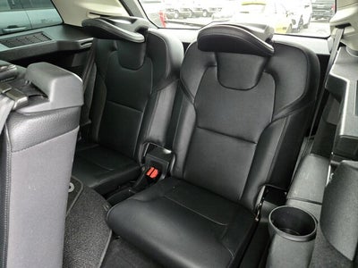 2022 Volvo XC90 T5 Momentum