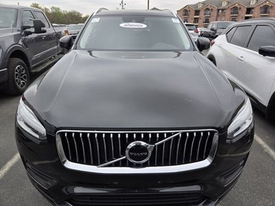 2022 Volvo XC90 T5 Momentum