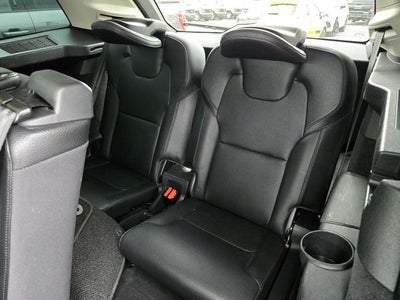 2022 Volvo XC90 T5 Momentum