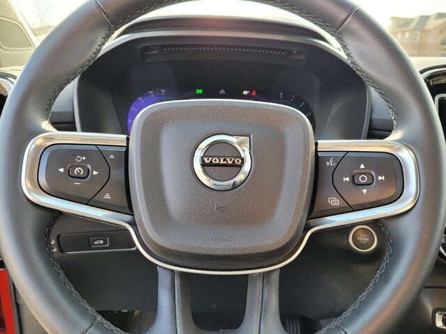 2023 Volvo XC40 B5 Core