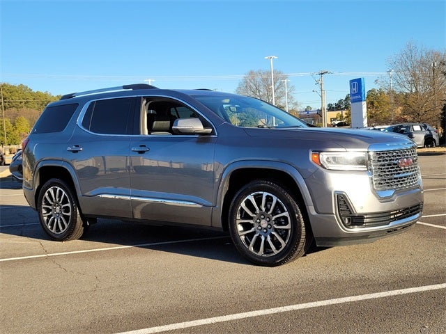 2022 GMC Acadia Denali