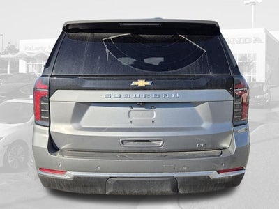 2025 Chevrolet Suburban LT