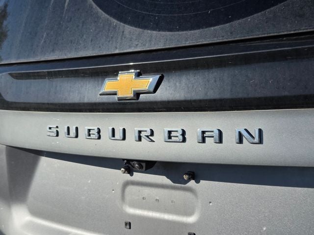 2025 Chevrolet Suburban LT