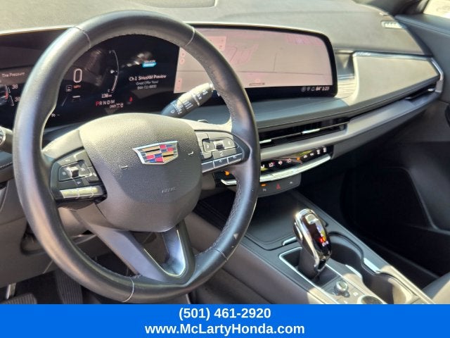 2025 Cadillac XT4 Premium Luxury