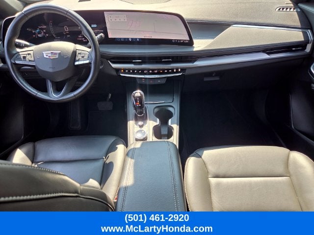 2025 Cadillac XT4 Premium Luxury