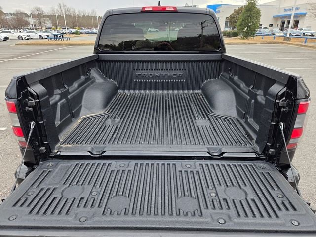 2024 Nissan Frontier SV