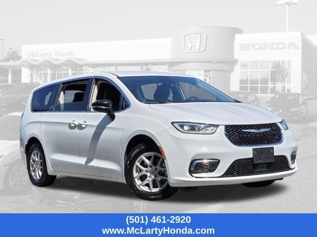 2024 Chrysler Pacifica Touring L