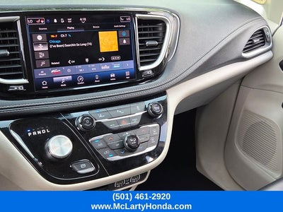 2023 Chrysler Pacifica Hybrid Touring L