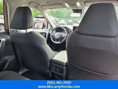 2025 Toyota RAV4 LE