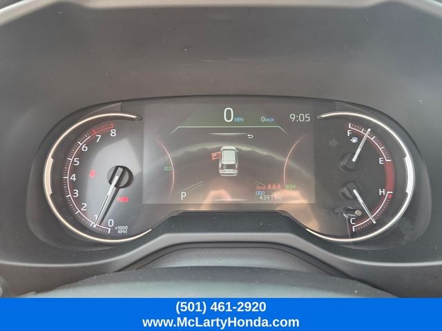 2025 Toyota RAV4 LE