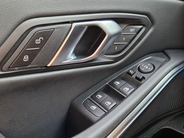 2025 BMW 3 Series 330i