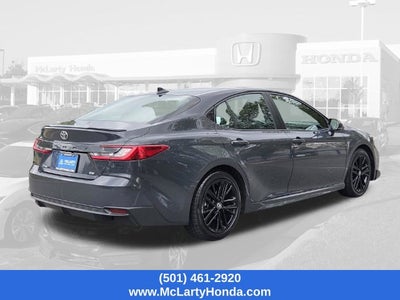 2025 Toyota Camry SE
