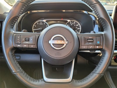 2024 Nissan Pathfinder SV