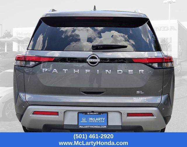 2025 Nissan Pathfinder SL
