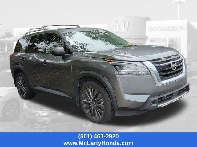 2023 Nissan Pathfinder SL