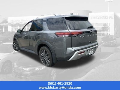 2023 Nissan Pathfinder SL