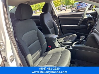 2018 Hyundai Elantra SE