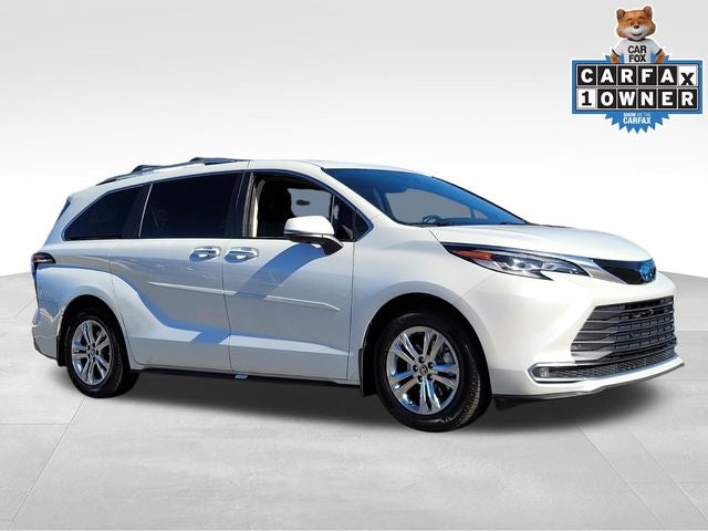 2022 Toyota Sienna Platinum 7 Passenger