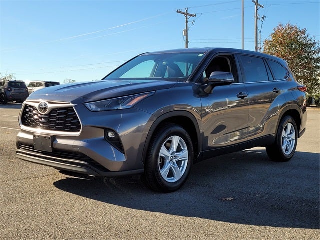 2023 Toyota Highlander LE