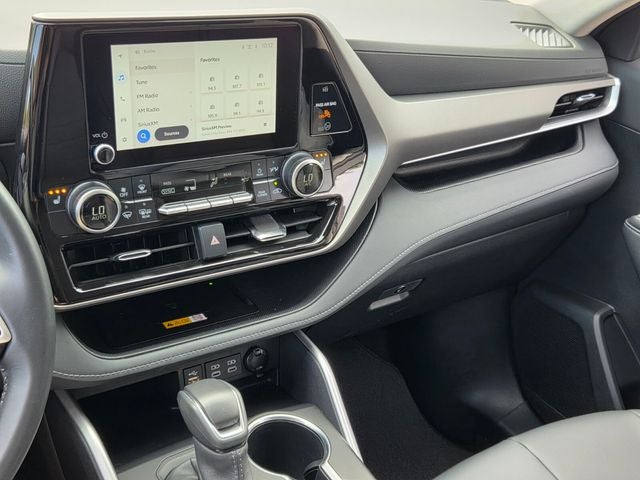 2025 Toyota Highlander XLE