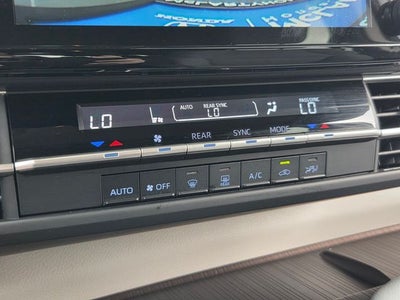 2024 Toyota Sienna LE 8 Passenger