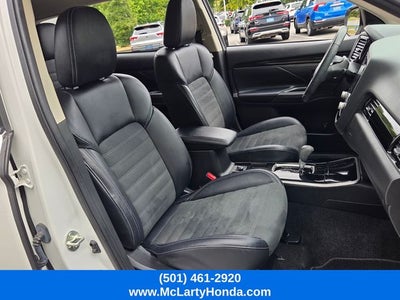 2020 Mitsubishi Outlander Base