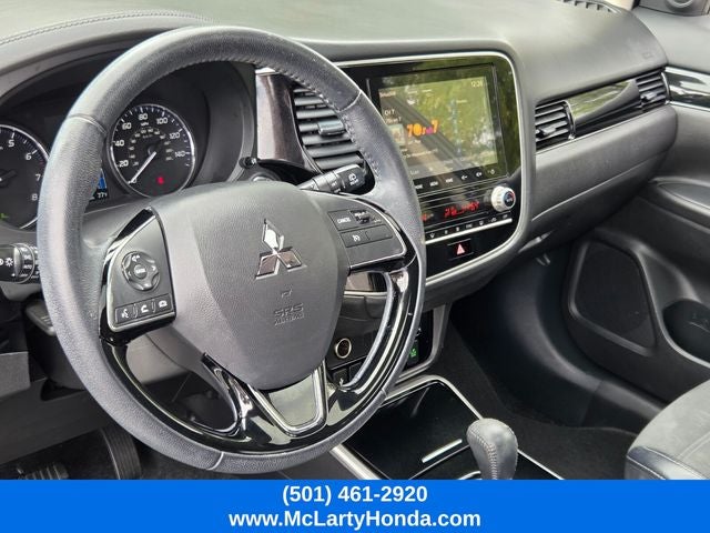 2020 Mitsubishi Outlander Base